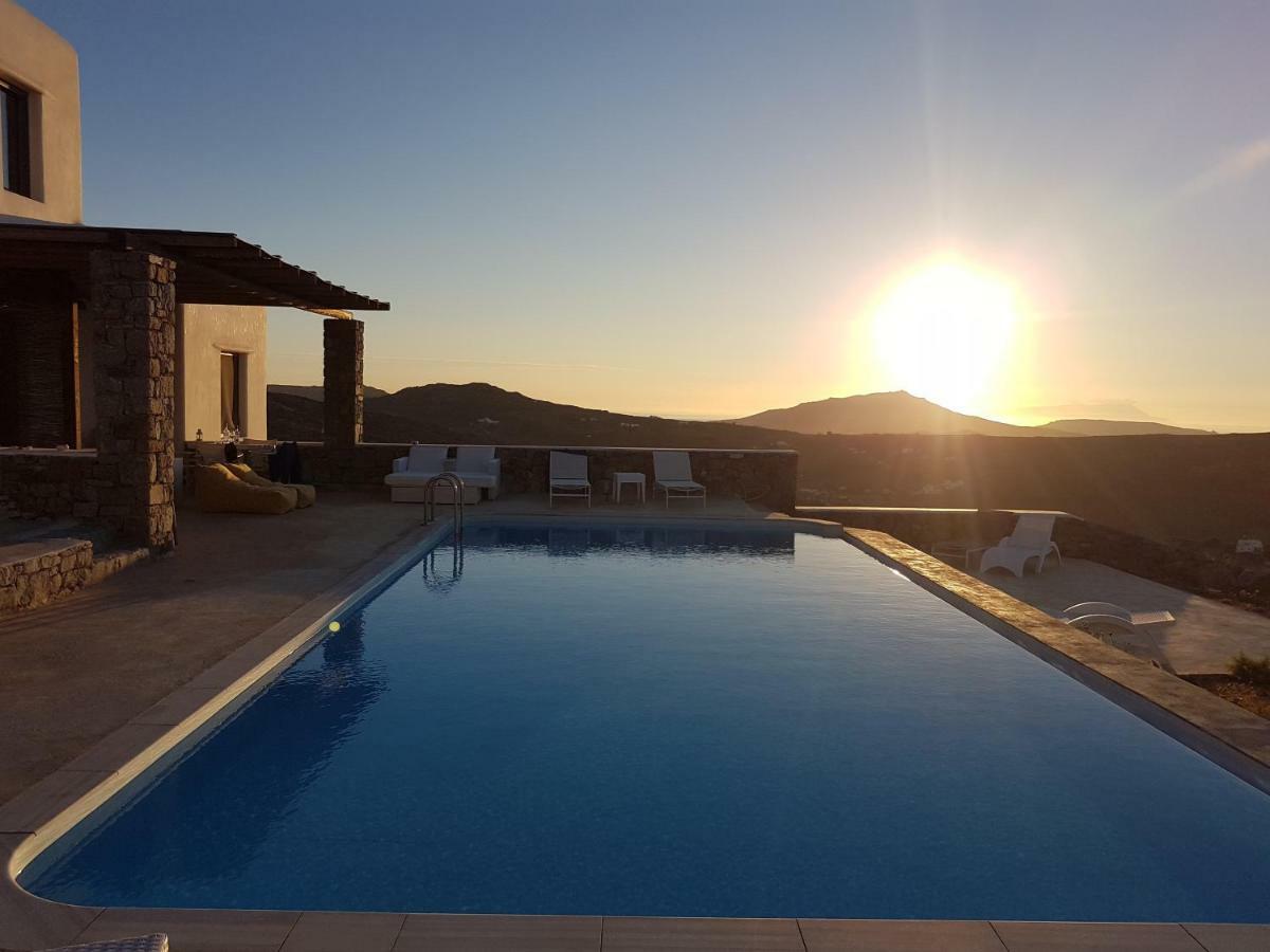 Amallini Suites Mykonos Super Paradise Beach  Bagian luar foto
